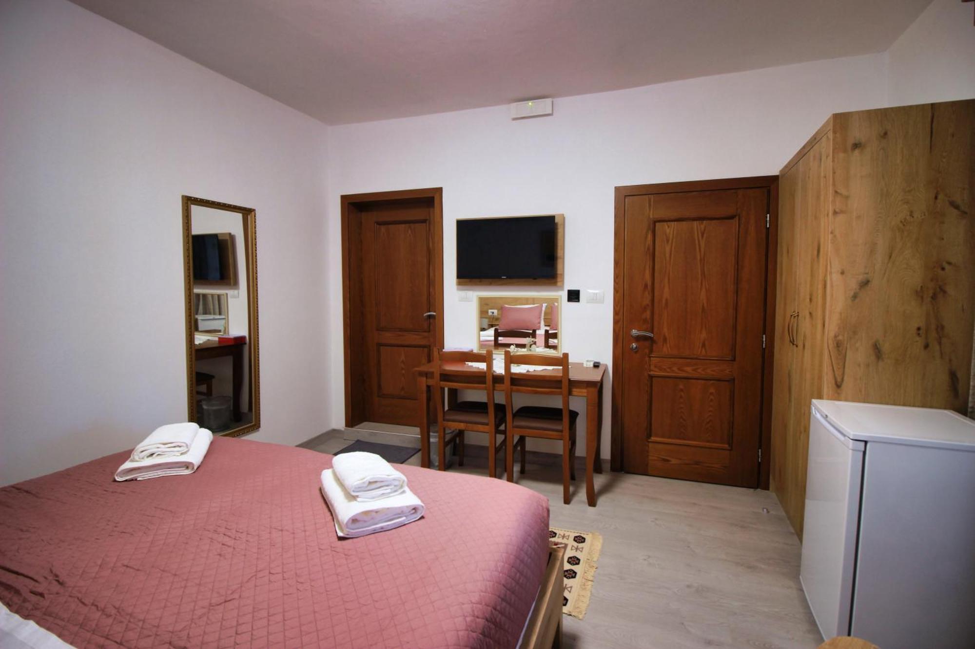 Emblematic House Apartment 4 Gjirokastër Esterno foto