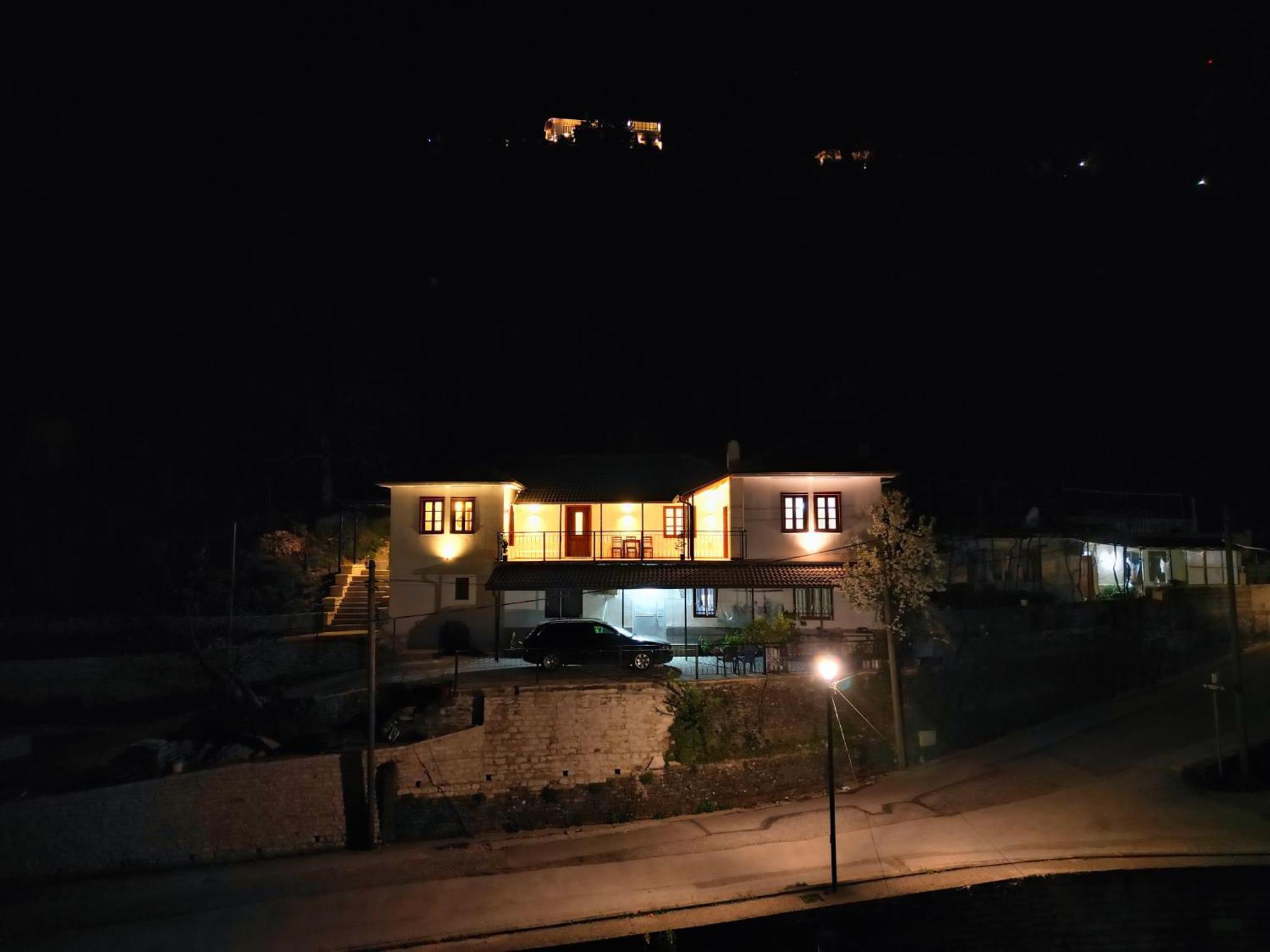 Emblematic House Apartment 4 Gjirokastër Esterno foto