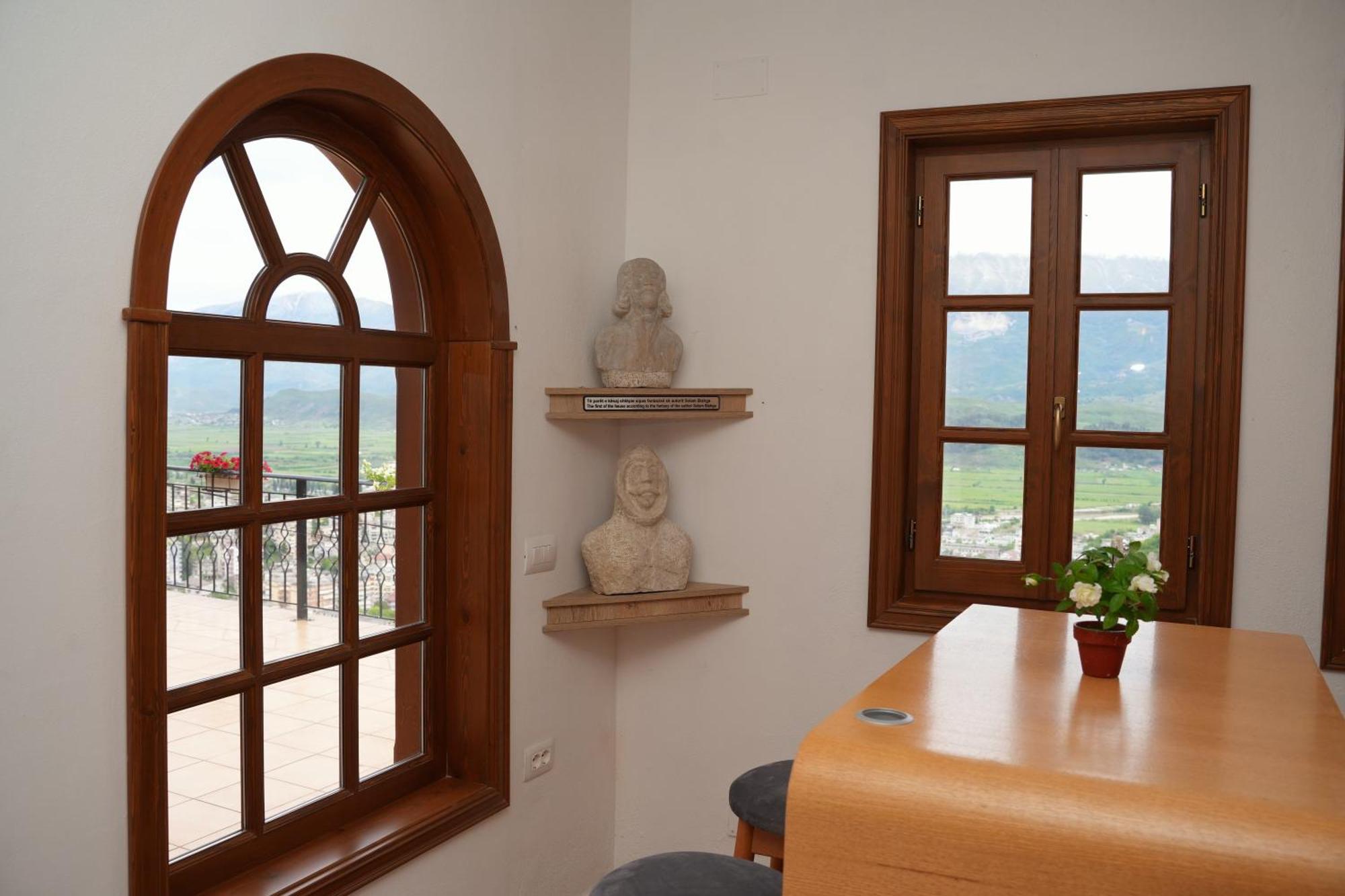 Emblematic House Apartment 4 Gjirokastër Esterno foto